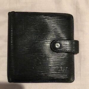 Louis Vuitton Black Epi Bifold Snap Wallet
